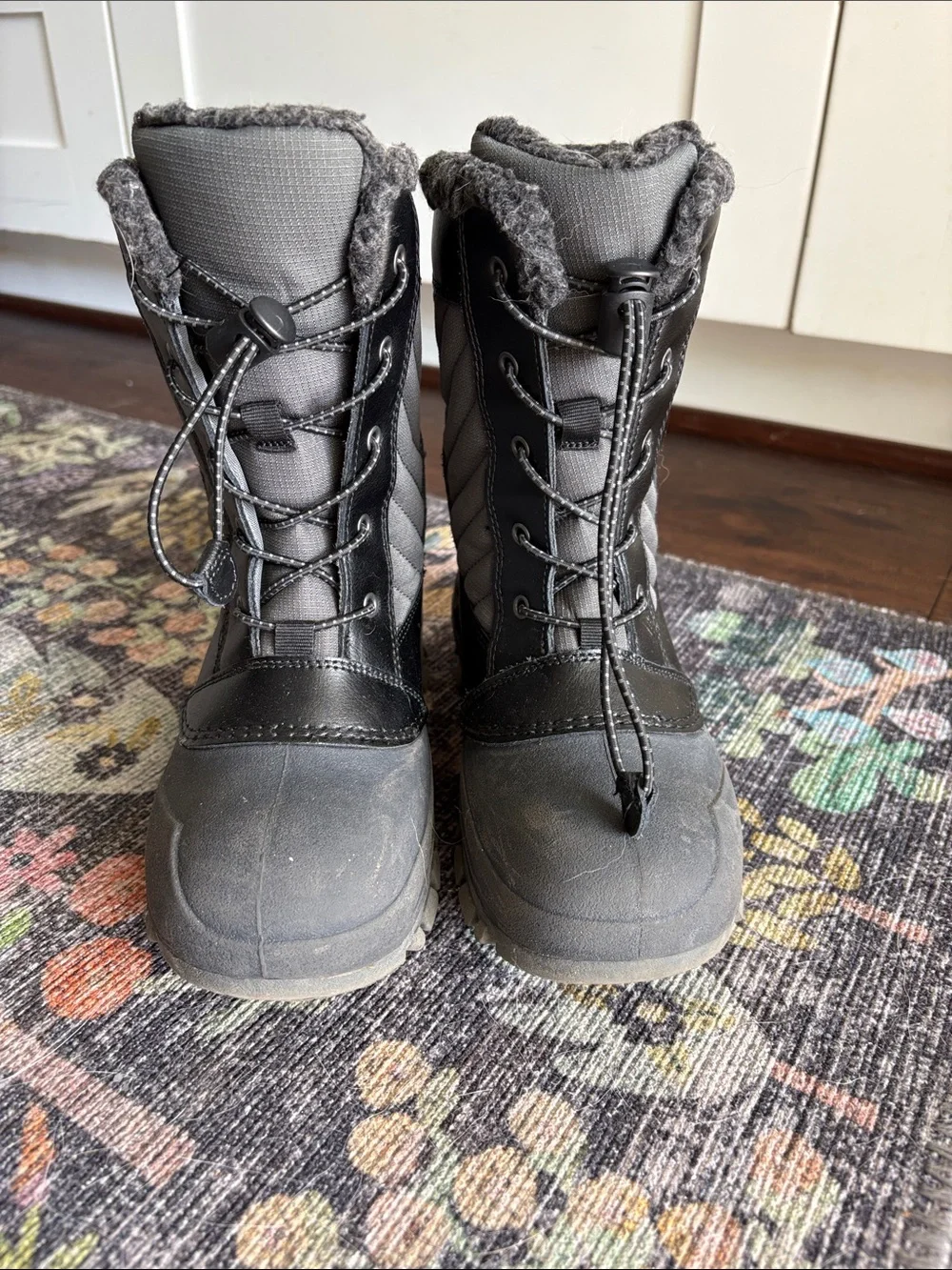 Kids Insulated Gray & Black Winter Snow Boots
